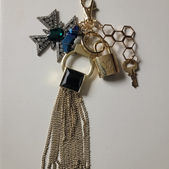 Louis Vuitton lock & key - Picture 5 of 17